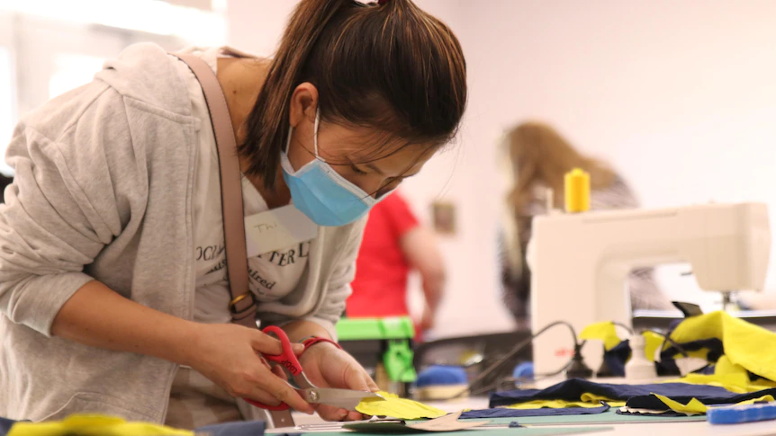 ABC News: Refugee fabric reuse project is breaking down barriers to employment one stitch at a time